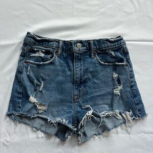 Abercrombie & Fitch “The Mom Short” High Rise